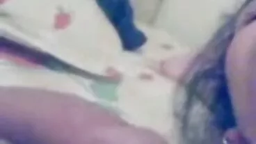 কেন্ডালের সাথে রাখা বাংলা মা ছেলের চুদা চুদি