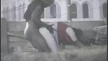 ফল আন্ডুর চুদা চুদি খেলা খাওয়ানো