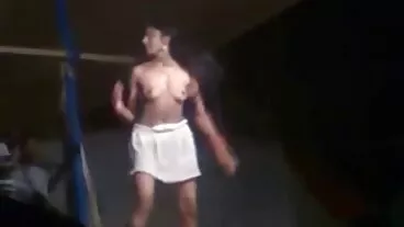 সুন্দরি সেক্সি মহিলার কঠিন চুদা চুদি লাল চুলের